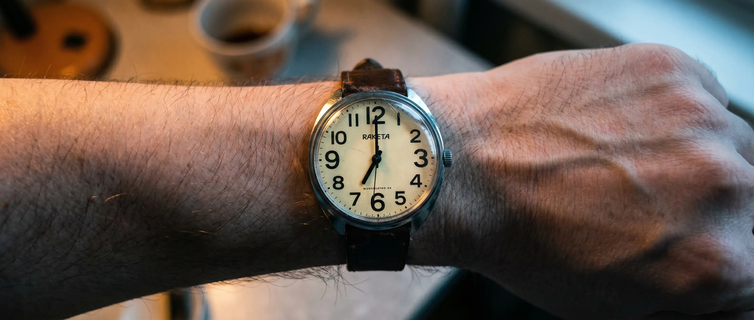 Watch at 07:00